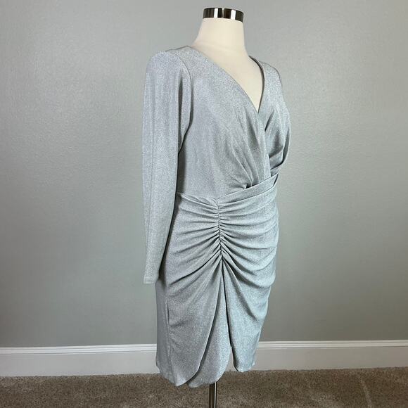 Betsy & Adam Long Sleeve Sheath Cocktail Dress Size 18W Silver Metallic Mini - Picture 2 of 14